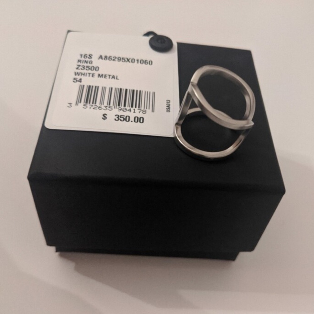 New Chanel Ring
